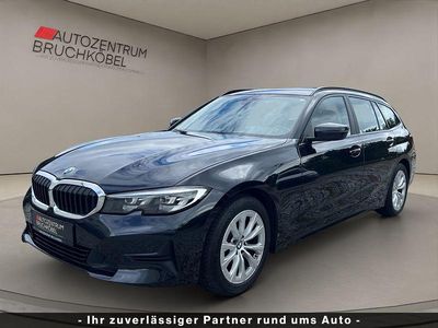 Schwarz Gebraucht 2021 BMW 318 Advantage Kombi | 19.990 € (Fairer Preis)