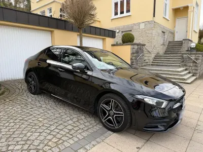 Gebraucht Mercedes A250 AMG line 160 PS (117 kW) 2020 Schwarz Limousine