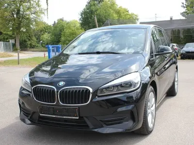 Gebraucht BMW 218 Gran Tourer Advantage 150 PS (110 kW) 2022 Schwarz Van / Kleinbus