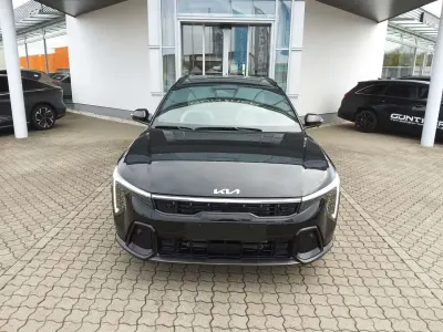 Neu Kia K4 GT-Line 179 PS (131 kW) 2026 Auroraschwarz metallic Kombi