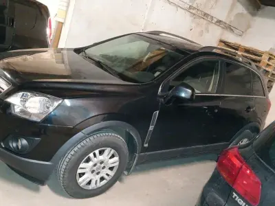 Gebraucht Opel Antara Design Edition 163 PS (119 kW) 2011 Schwarz SUV