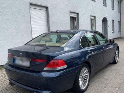 BMW 735