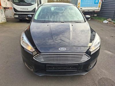 Używany Ford Focus 100 KM (73 kW) 2015 Czarny Kombi