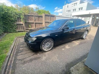BMW 750