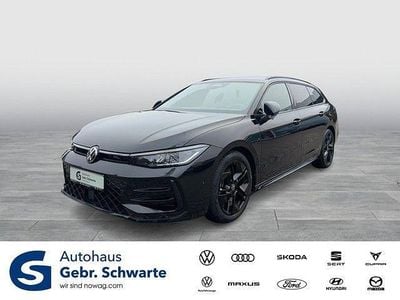 Gebraucht VW Passat R-line 150 PS (110 kW) 2024 Schwarz Kombi