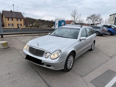 Gebraucht Mercedes E270 Elegance 177 PS (130 kW) 2003 Silber Kombi