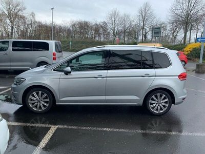 gebraucht VW Touran 2.0 TDI SCR DSG Highline Highline