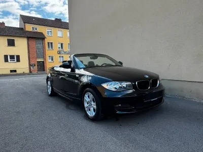 Gebraucht BMW 118 Cabriolet Advantage 143 PS (105 kW) 2011 Schwarz Cabrio