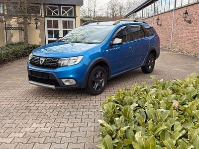 Gebraucht Dacia Logan Celebration 90 PS (66 kW) 2017 Blau Limousine