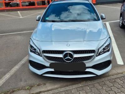 Mercedes CLA200
