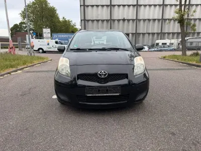 Brugt Toyota Yaris Cool 69 HK (50 kW) 2009 Sort Hatchback