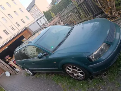 Gebraucht VW Passat 150 PS (110 kW) 1999 Grün Kombi