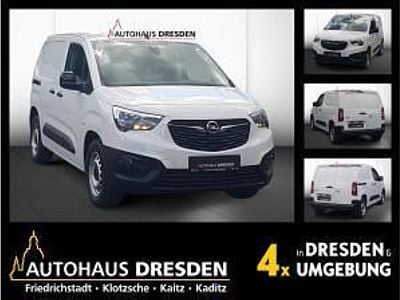 Neu Opel Combo-e Life Basis 100 kW (136 PS) 2025 Weiß (kaolin weiss) Limousine