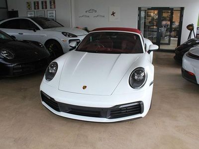 Weiß Neu 2025 Porsche 911 Targa 4 Cabrio | 121.992 €