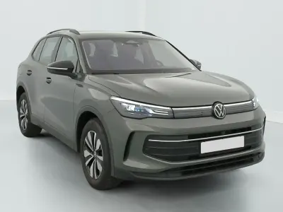Gebraucht VW Tiguan Life 129 PS (94 kW) 2025 (vert cipressino) SUV