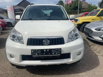 Gebraucht Daihatsu Terios 105 PS (77 kW) 2011 Weiß SUV