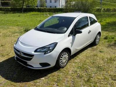 Gebraucht Opel Corsa Selection 69 PS (50 kW) 2017 Weiß Kleinwagen