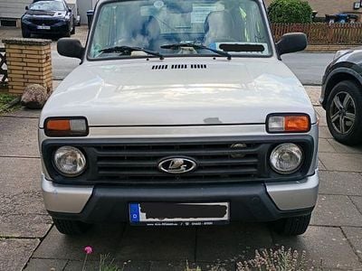 Lada Urban