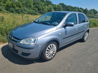 Begagnad Opel Corsa Enjoy 101 HK (74 kW) 2003 Silver Halvkombi