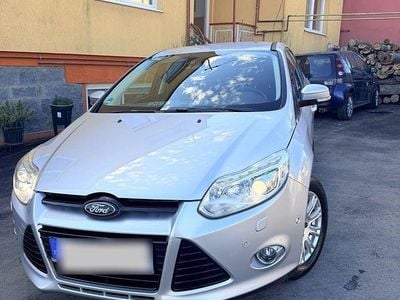 Usata Ford Focus Titanium 150 CV (110 kW) 2011 Argento Utilitaria