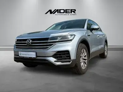 Gebraucht VW Touareg 231 PS (169 kW) 2021 Silber SUV