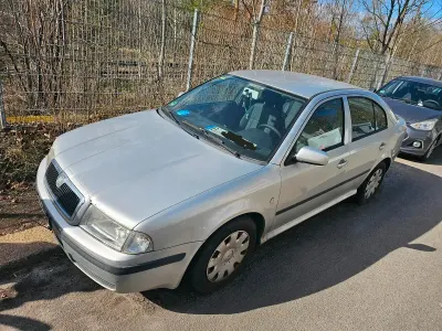 Gebraucht Skoda Octavia 101 PS (74 kW) 2006 Silber Limousine