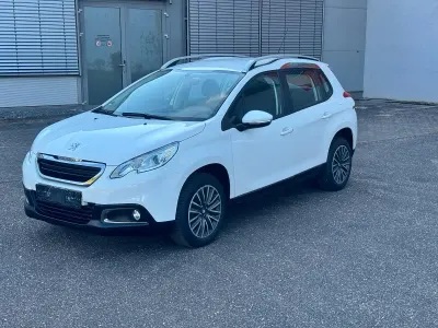 Gebraucht Peugeot 2008 120 PS (88 kW) 2015 Weiß SUV