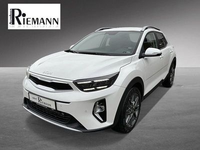 Weiß Gebraucht 2024 Kia Stonic SUV | 20.995 € (Fairer Preis)