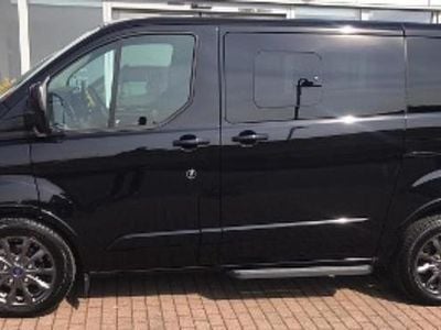 Gebraucht Ford Tourneo 185 PS (136 kW) 2021 Schwarz Van / Kleinbus