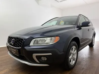 Gebraucht Volvo XC70 Kinetic 163 PS (119 kW) 2013 Blau Kombi