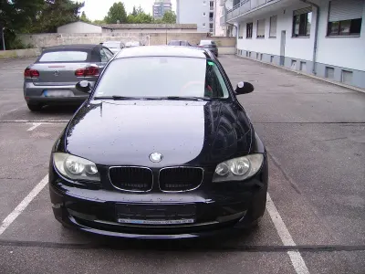 Gebraucht BMW 116 122 PS (89 kW) 2009 Schwarz Kleinwagen