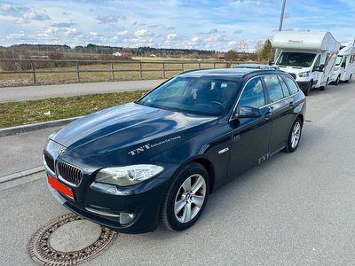 Gebraucht BMW 520 185 PS (136 kW) 2012 Schwarz Kombi