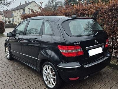 Gebraucht Mercedes B180 116 PS (85 kW) 2011 Schwarz Van / Kleinbus
