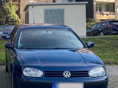 Usata VW Golf IV 75 CV (55 kW) 2002 Blu Utilitaria