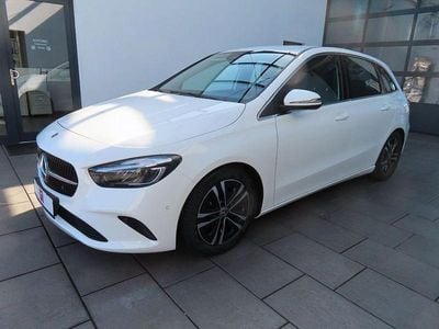 Usata Mercedes B180 Advanced 136 CV (100 kW) 2025 Bianco Monovolume