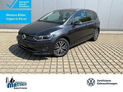 Grau Gebraucht 2016 VW Golf Sportsvan Allstar Van / Kleinbus | 12.879 € (Teuer)