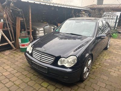 Gebraucht Mercedes 220 Sport Edition 110 PS (80 kW) 2007 Schwarz Limousine