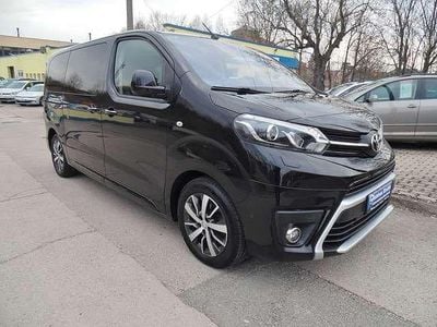 Gebraucht Toyota Proace Verso Executive 177 PS (130 kW) 2017 Sicily black Kombi