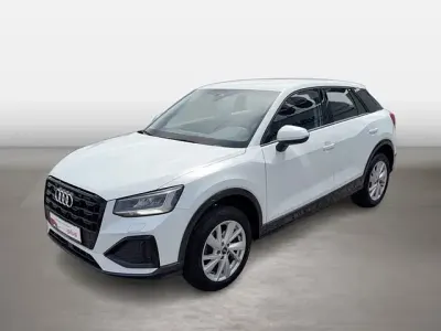Gebraucht Audi Q2 Comfort 150 PS (110 kW) 2022 Gletscherweiß metallic SUV