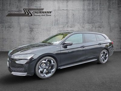 Neu Skoda Superb SportLine 204 PS (150 kW) 2025 Schwarz Kombi