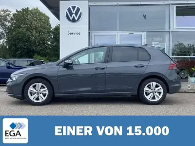 Gebraucht VW Golf VIII Active 131 PS (96 kW) 2023 Grau metallic
