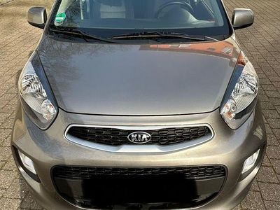 Second-hand Kia Picanto 67 CP (49 kW) 2016 Argintiu Hatchback