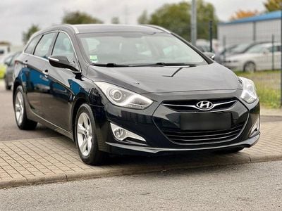 Gebraucht Hyundai i40 Style 136 PS (100 kW) 2015 Schwarz Kombi