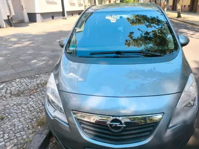Gebraucht Opel Meriva Edition 120 PS (88 kW) 2013 Silber Van / Kleinbus