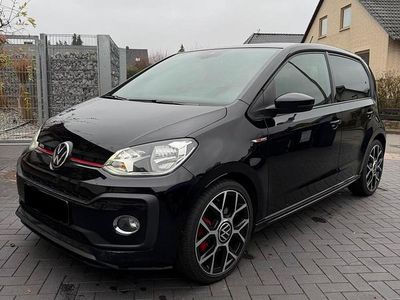 Schwarz Gebraucht 2020 VW up! Beats Kleinwagen | 14.000 €