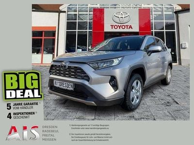 Silver metallic Gebraucht 2022 Toyota RAV4 Hybrid Team SUV | 33.990 € (Guter Preis)