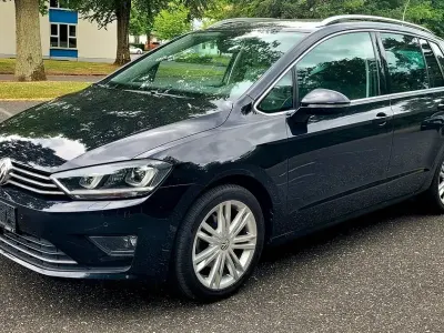 Gebraucht VW Golf Sportsvan Highline 150 PS (110 kW) 2016 Schwarz Van / Kleinbus