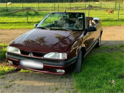 Usata Renault 19 90 CV (66 kW) 1994 Rosso Cabrio