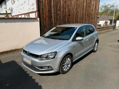 Gebraucht VW Polo LOUNGE 105 PS (77 kW) 2016 Silber Limousine