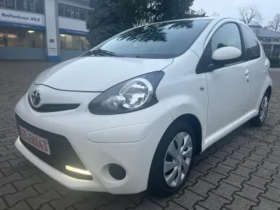 Brugt Toyota Aygo Cool 68 HK (50 kW) 2012 Hvid Hatchback